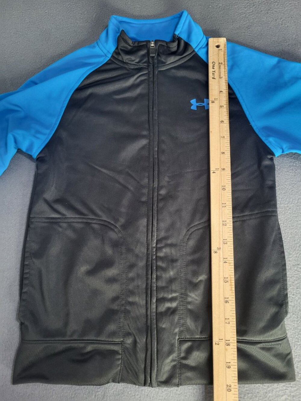 Boys Under Armour Track Jacket Blue Black Full Zip Youth Kids Size 7 - Picture 4 of 6